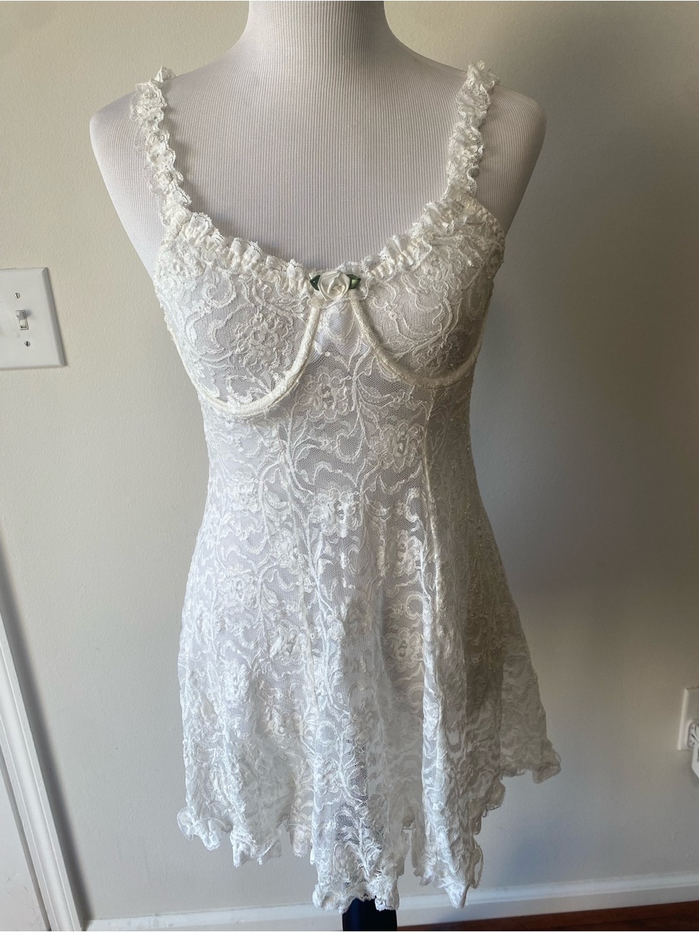 Vintage Intimo Amore Sheer All-Over Lace Slip Dress / Chemise Nightgown